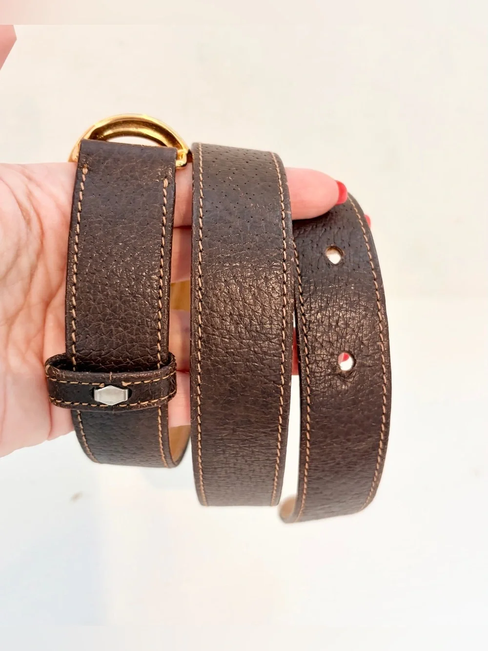 Auth Vintage Gucci GG Skinny Brown Leather Belt Gold Buckle 70/28